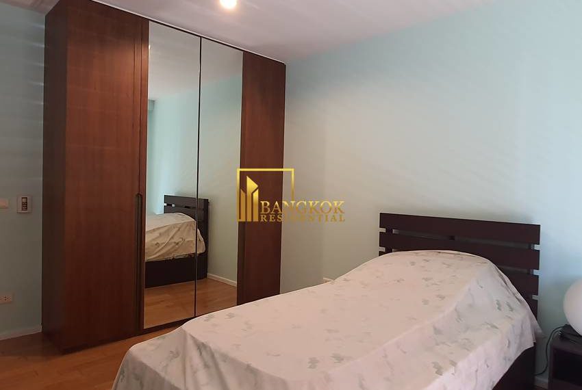 2 bedroom condo silom The Legend Saladaeng 12823 image-16