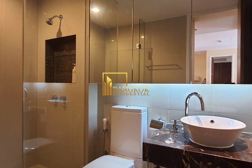 2 bedroom condo silom The Legend Saladaeng 12823 image-17