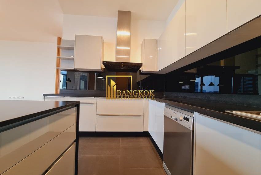 4 bed penthouse sukhumvit 26 Vana Residence 20742 image-05