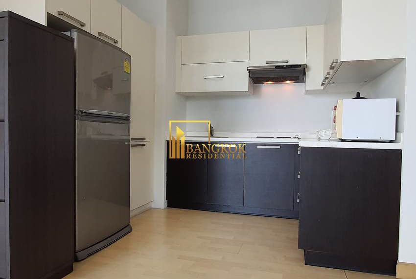 2 bed condo near asoke bts Citi Smart 11052 image-03