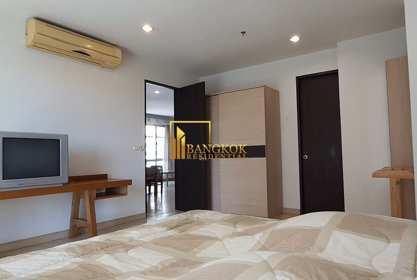 2 bed condo near asoke bts Citi Smart 11052 image-08