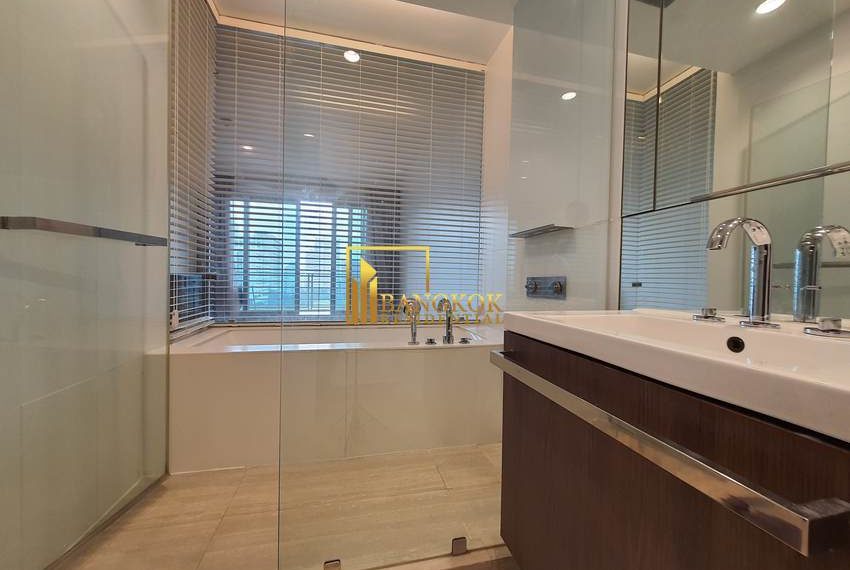 2 bedroom 185 Rajadamri 12926 image-12