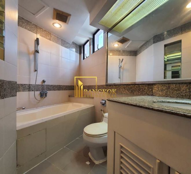 pet friendly 3 bed condo for rent President Park 13003 image-11