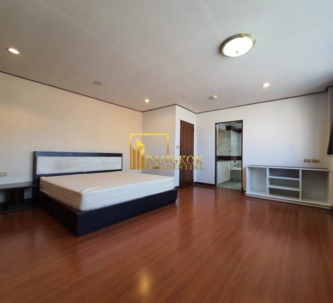 pet friendly 3 bed condo for rent President Park 13003 image-12
