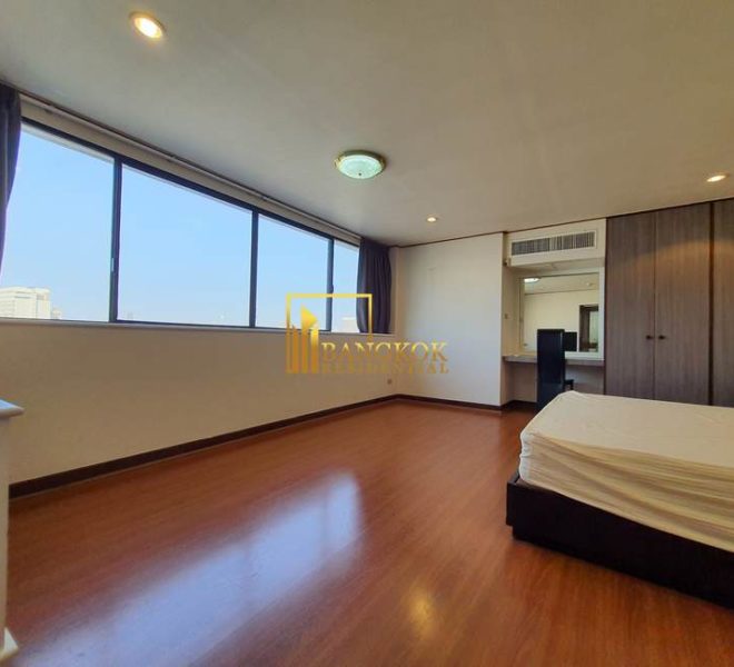 pet friendly 3 bed condo for rent President Park 13003 image-13