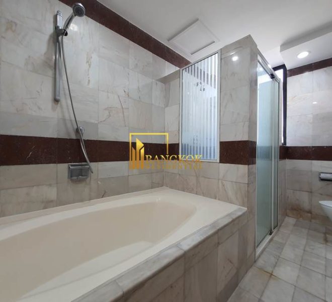 pet friendly 3 bed condo for rent President Park 13003 image-15