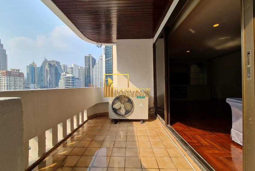 3 bedroom condo Windsor Tower 11009 image-05