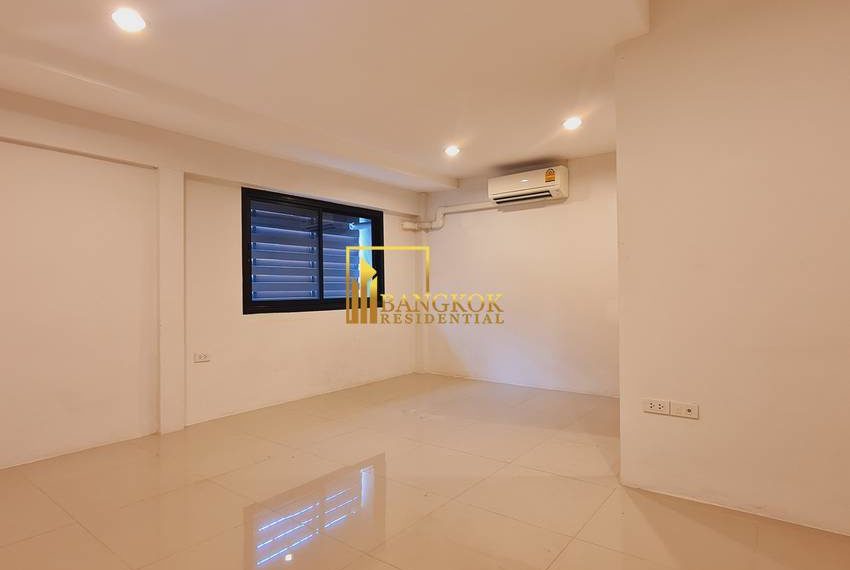 4 bed townhouse phrom phong 8803 image-17