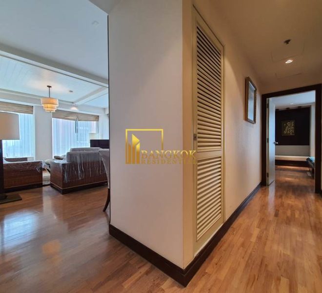 1 bedroom corner unit for rent Langsuan Ville 10732 image-02