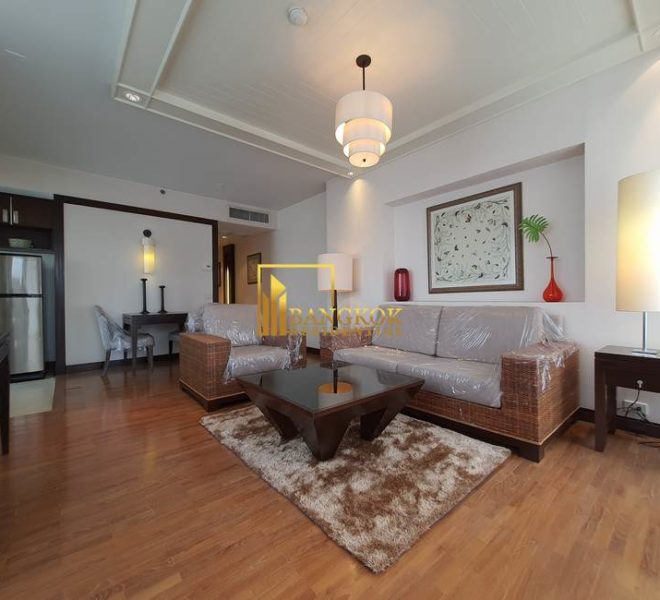 1 bedroom corner unit for rent Langsuan Ville 10732 image-05