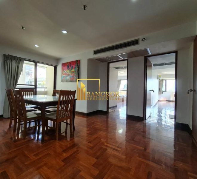 2 bed corner unit for rent sukhumvit 39 Baan Suanpetch 13324 image-08