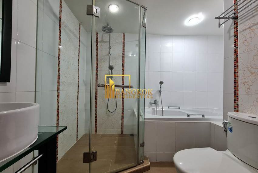 2 bed corner unit for rent sukhumvit 39 Baan Suanpetch 13324 image-18