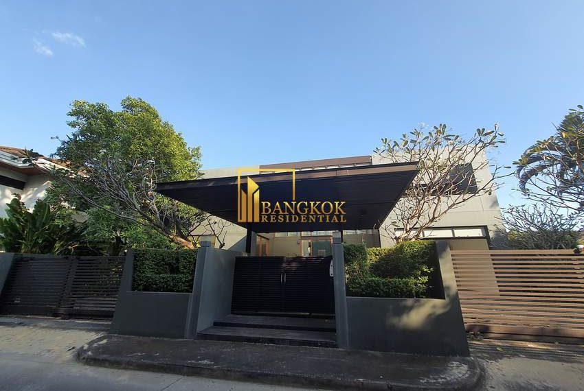 4 bed house pattanakarn Muban Panya 27724 image-01