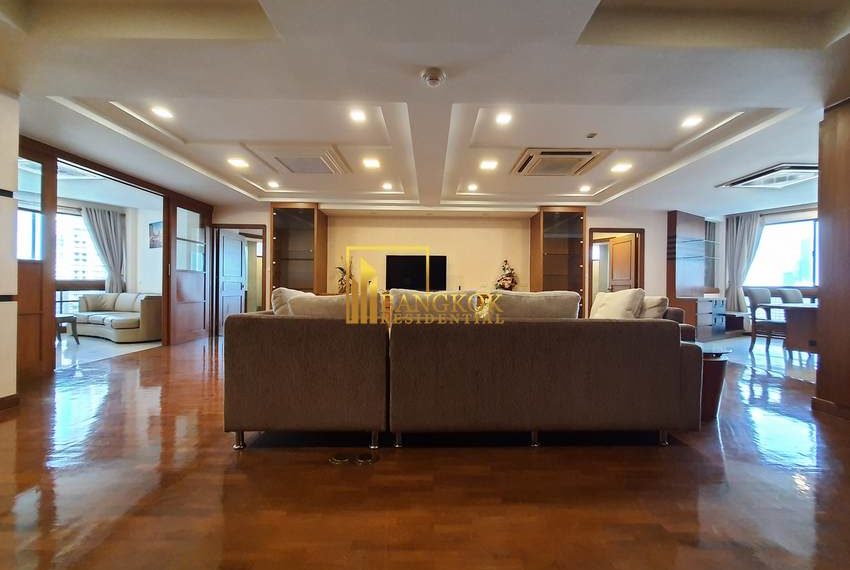 pet friendly 3 bed for rent President Park 13282 image-01