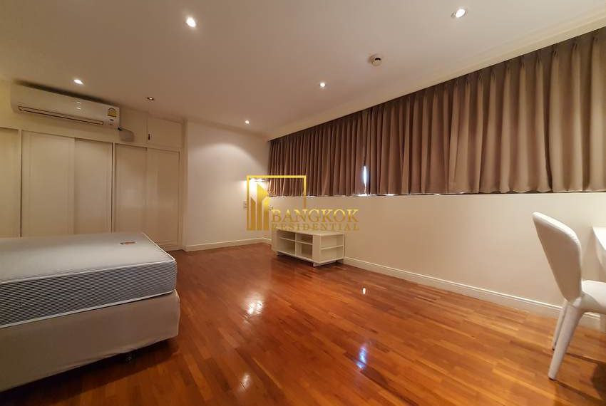 renovated 3 bed condo for rent President Park 13271 image-11