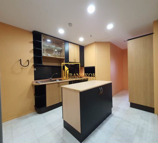 renovated 3 bed for rent thonglor 55th Tower 13305 image-04