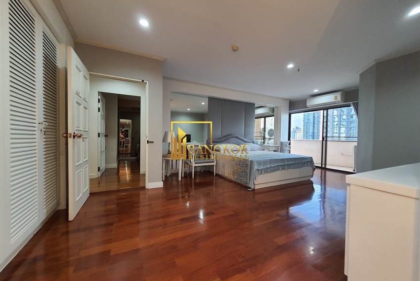 renovated 3 bed for rent thonglor 55th Tower 13305 image-13
