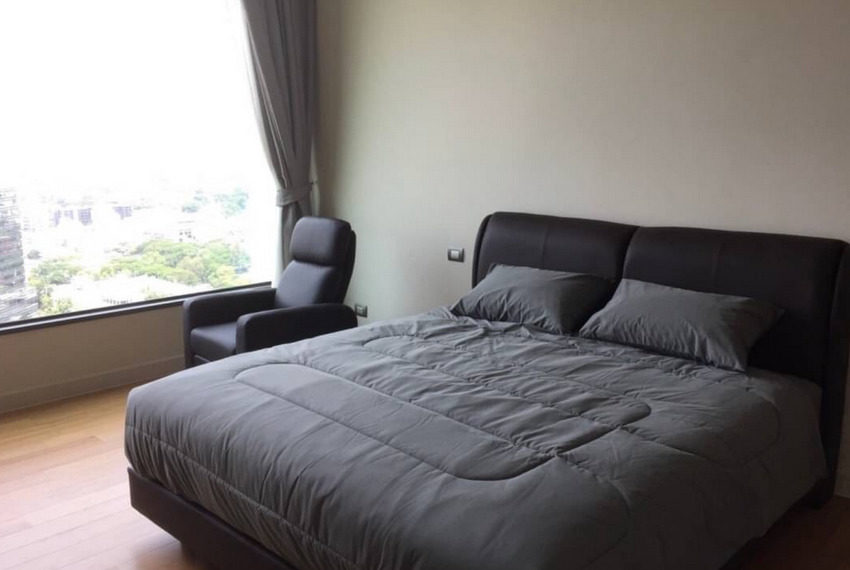 2 Bedroom Sindhorn Residence Langsuan 14410 Image-04