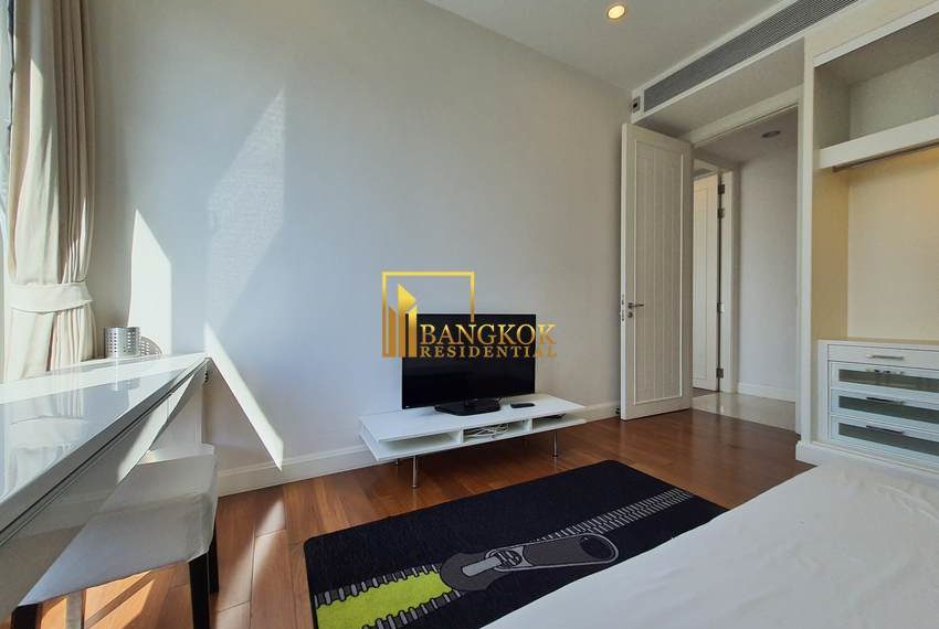 2 bed condo chidlom Q Langsuan 2803 image-15