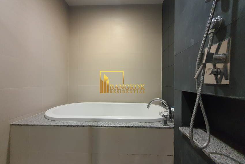 2 bed condo for rent asoke Millennium Residence 12999 image-11