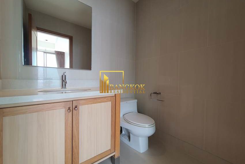 2 bed condo for rent phrom phong Emporio Place 5527 image-09