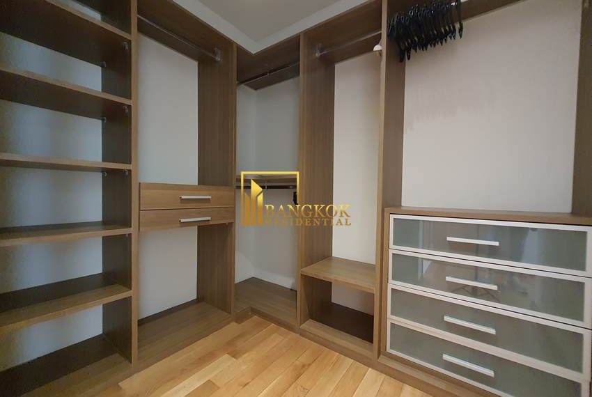 2 bed condo for rent phrom phong Emporio Place 5527 image-14