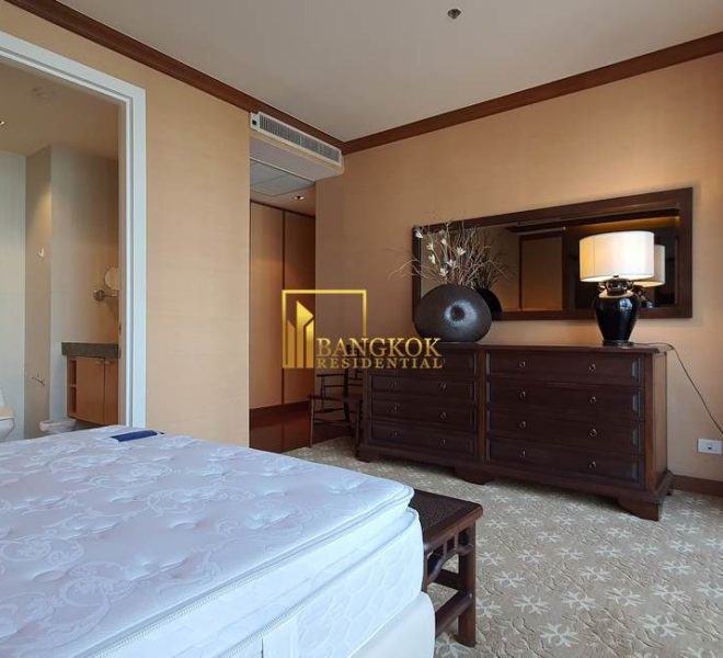 2 bed condo near bts phloen chit bts Athenee Residence 6330 image-10