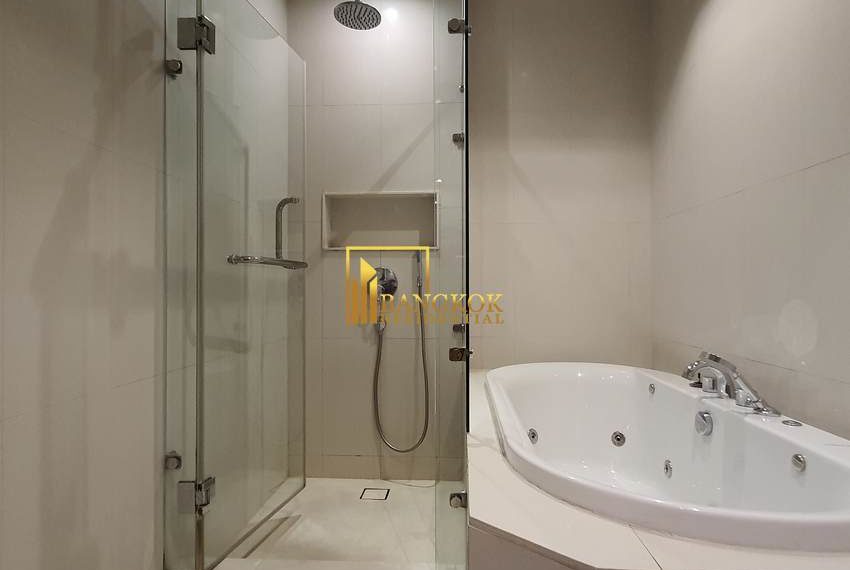 2 bed condo near bts phloen chit bts Athenee Residence 6330 image-13