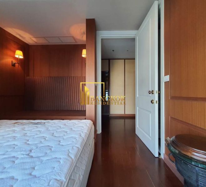 2 bed condo near bts phloen chit bts Athenee Residence 6330 image-17