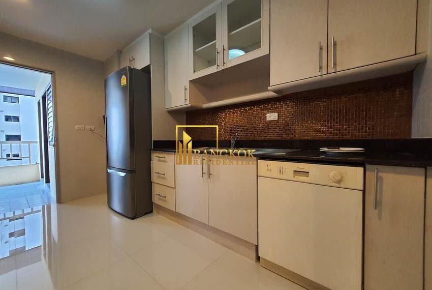 3 bed asoke apartment G P Grande Tower 0309 image-07