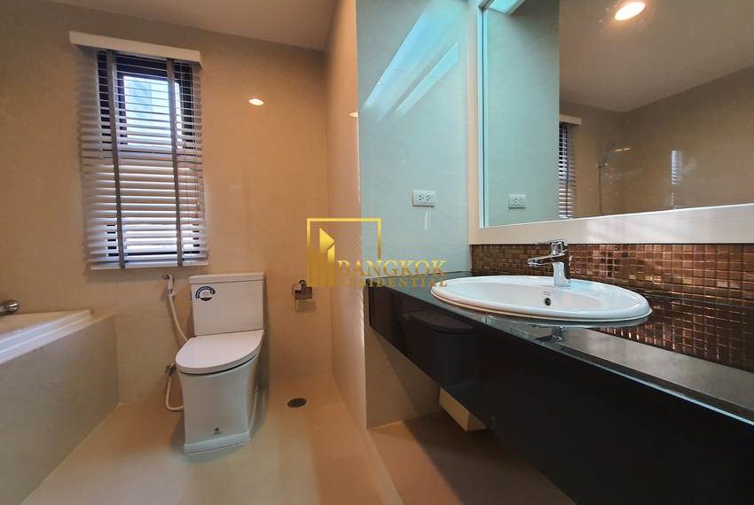 3 bed asoke apartment G P Grande Tower 0309 image-13