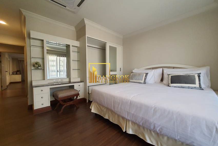 3 bed asoke apartment G P Grande Tower 0309 image-16