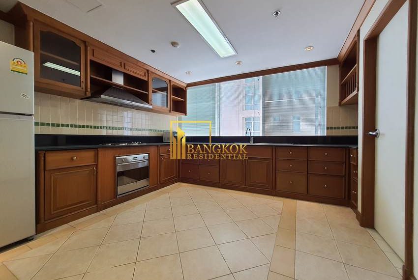 3 bedroom corner unit for rent Langsuan Ville 14402 image-09