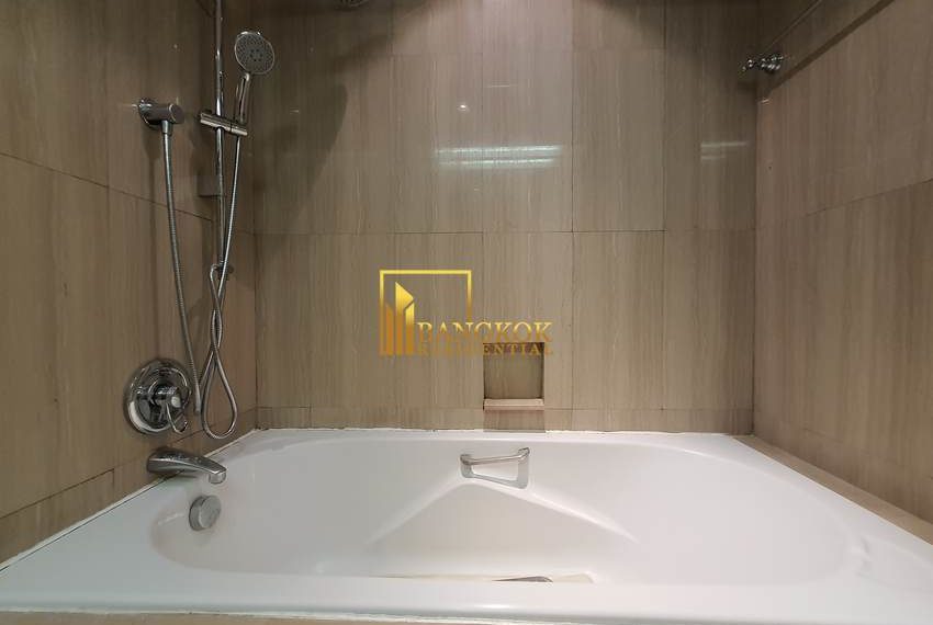 3 bedroom corner unit for rent Langsuan Ville 14402 image-18