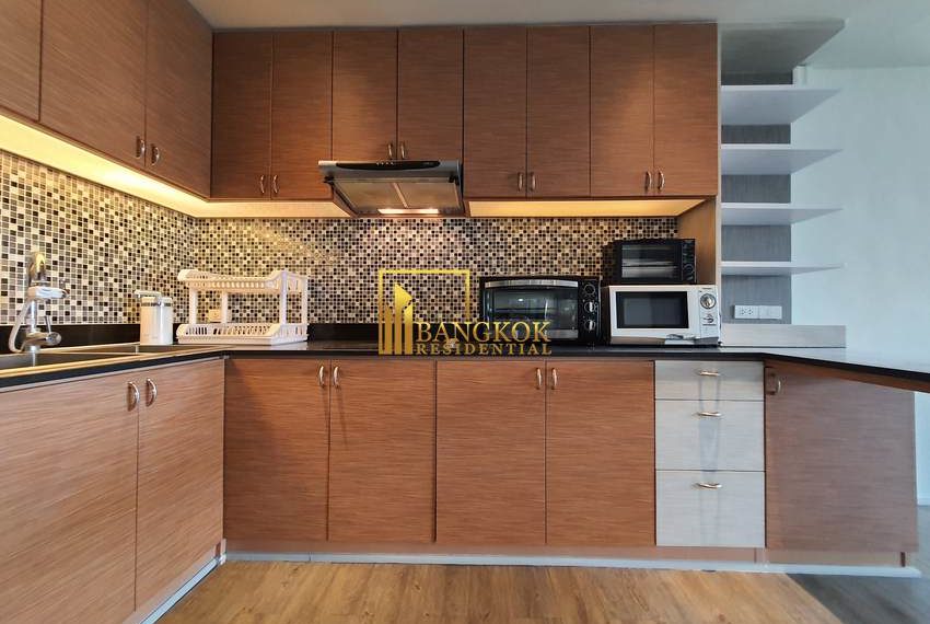 renovated 4 bed condo for rent sukhumvit 43 Acadamia Grand Tower 14433 image-03