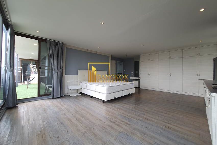 renovated 4 bed condo for rent sukhumvit 43 Acadamia Grand Tower 14433 image-11