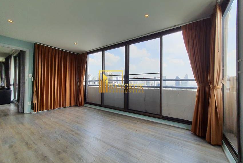 renovated 4 bed condo for rent sukhumvit 43 Acadamia Grand Tower 14433 image-17