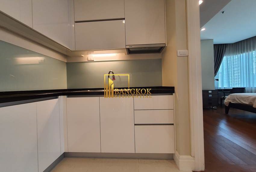 1 bed phrom phong condo Bright Sukhumvit 24 11068 image-13