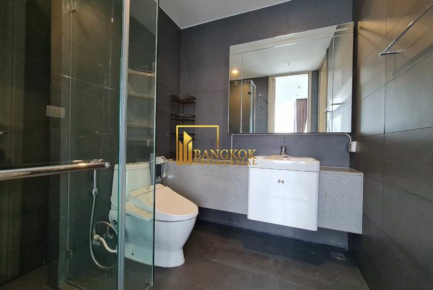 2 bedroom condo for rent Noble Ploenchit 9057 image-13