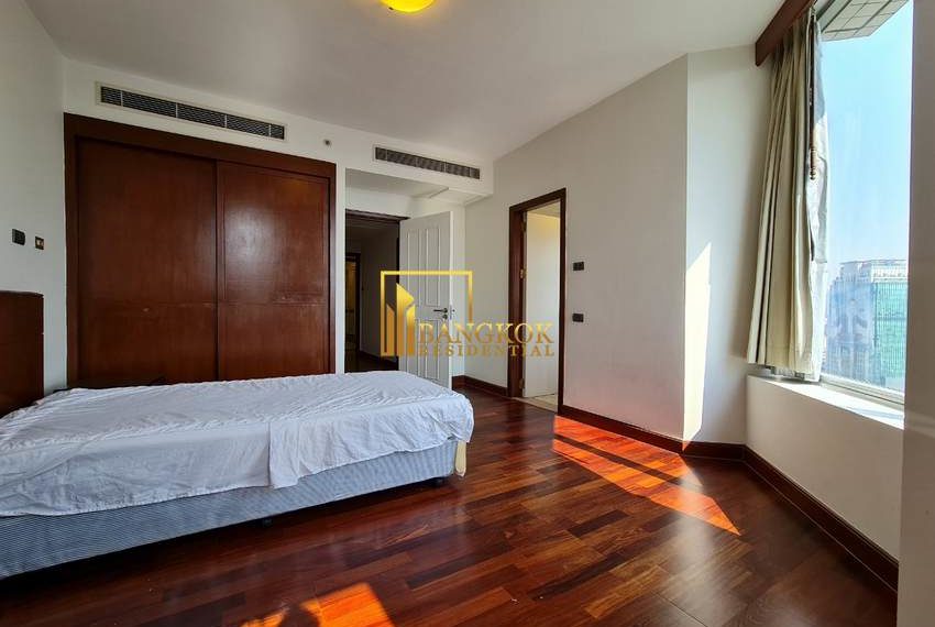 3 bed condo for rent near bts All Seasons Mansion 4167 image-12