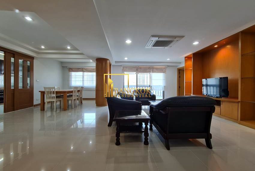 3 bed condo for rent sukhumvit 39 Royal Castle 9587 image-01