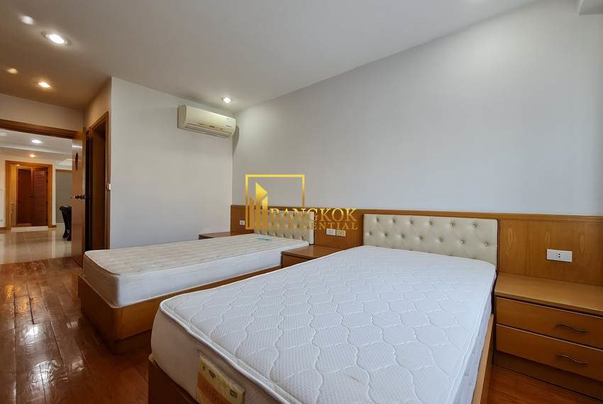 3 bed condo for rent sukhumvit 39 Royal Castle 9587 image-16