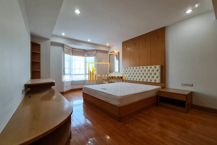 3 bed condo for rent sukhumvit 39 Royal Castle 9587 image-19