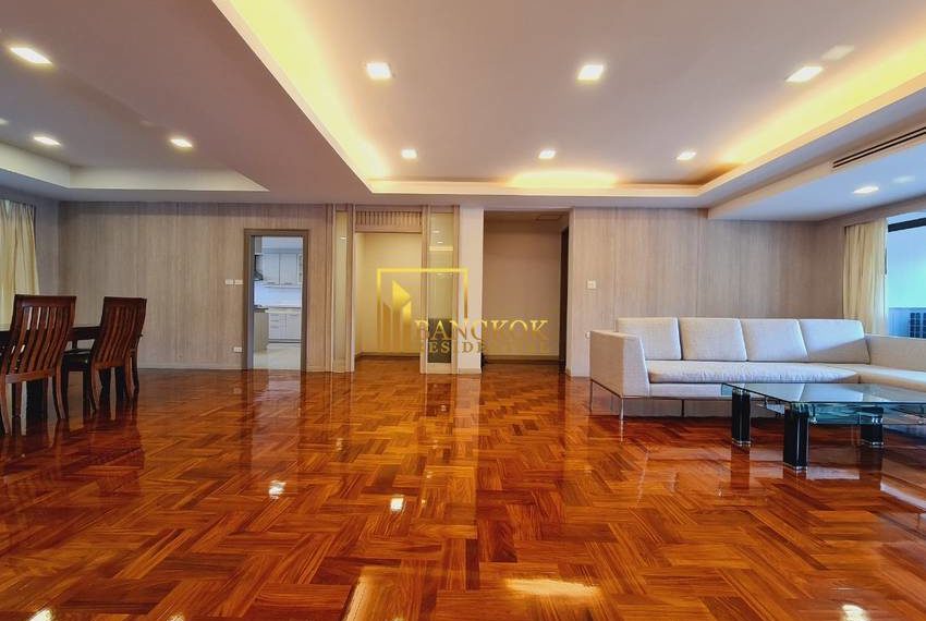 3 bed sukhumvit apartment Mitr Mansion 20319 image-03