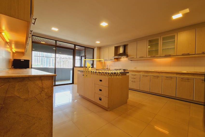 3 bed sukhumvit apartment Mitr Mansion 20319 image-08