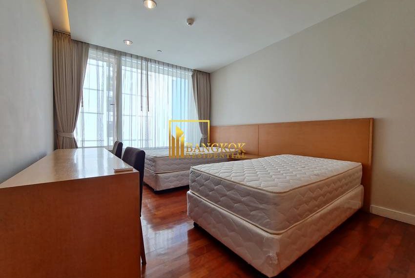 3 bedroom apartment sukhumvit 39 Baan Jamjuree 20770 image-13