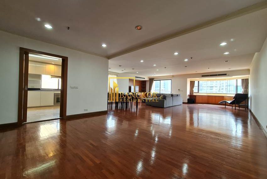 3 bedroom corner unit Baan Suanpetch for rent 6598 image-01