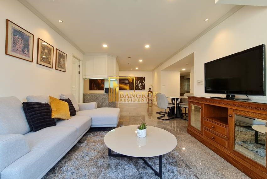 3 bedroom renovated condo for rent Baan Suanpetch 6814 image-06