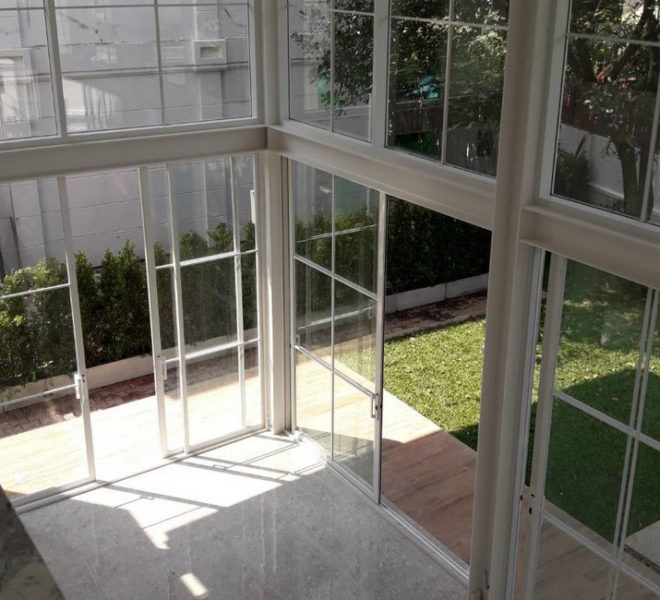 8818 Image-01