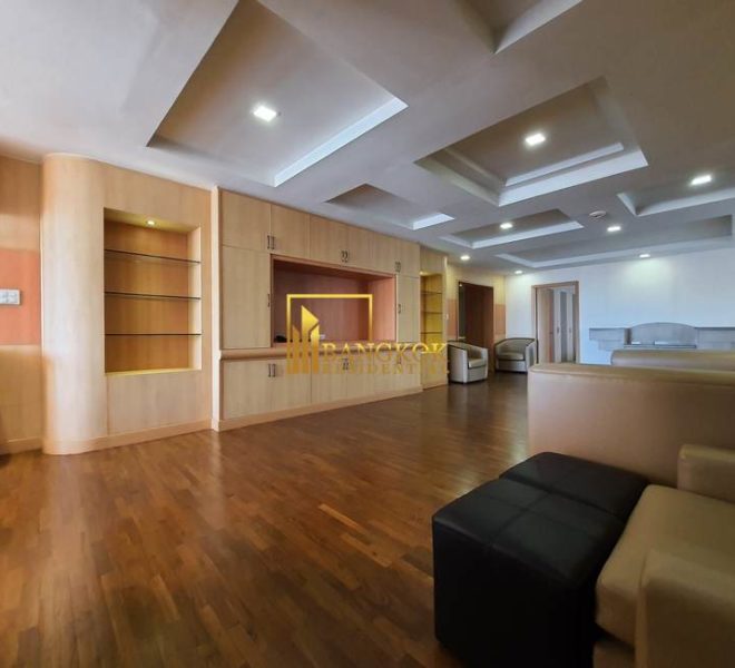 pet friendly 3 bed for rent President Park 14460 image-03